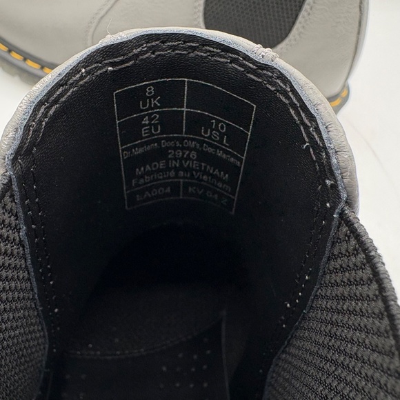 Dr. Martens 2976 Women US 10 Gray Virginia Leather Chelsea Boots New with tags - Picture 7 of 15